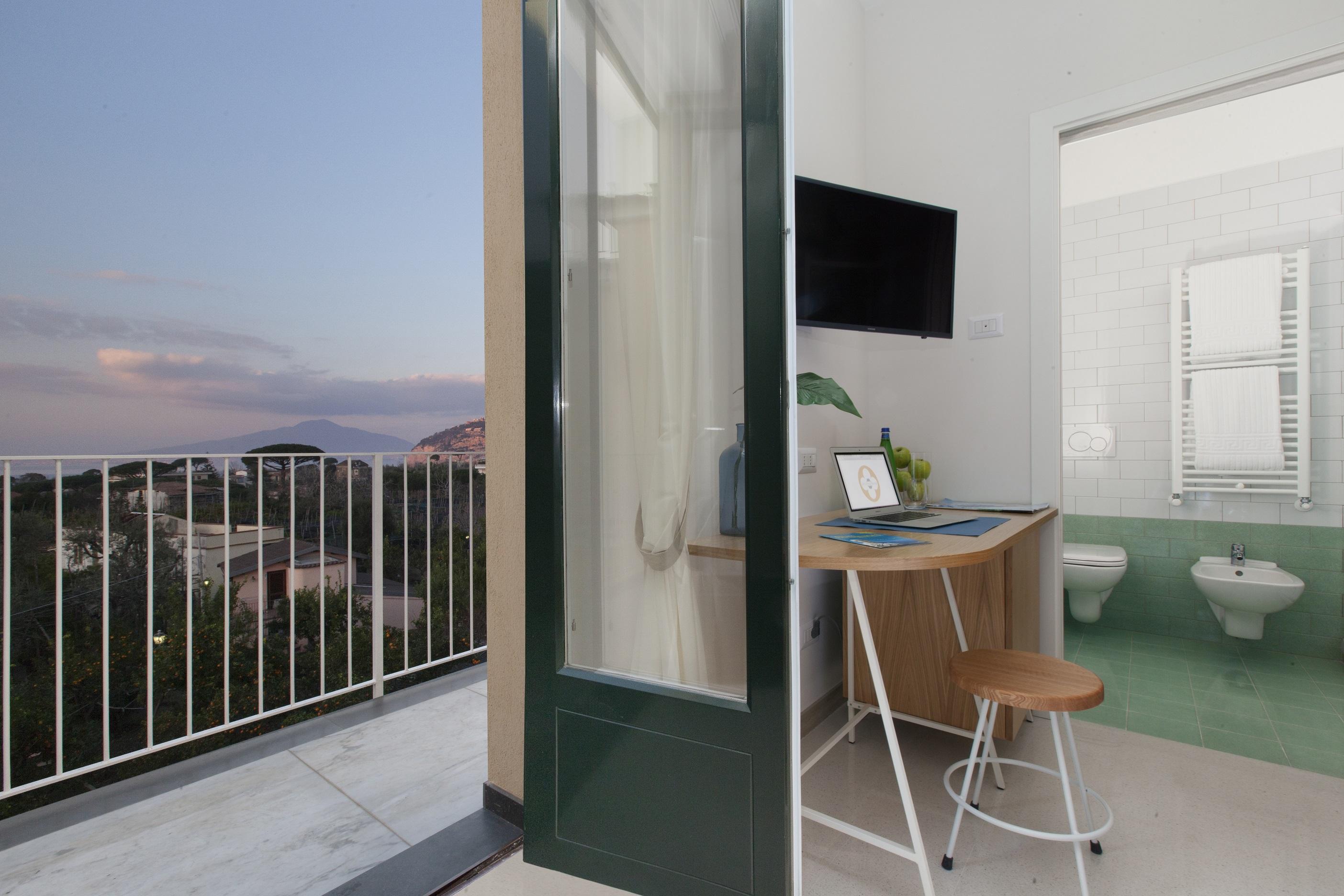 Unconventional Sorrento Coast Hotel Sant'Agnello Bagian luar foto