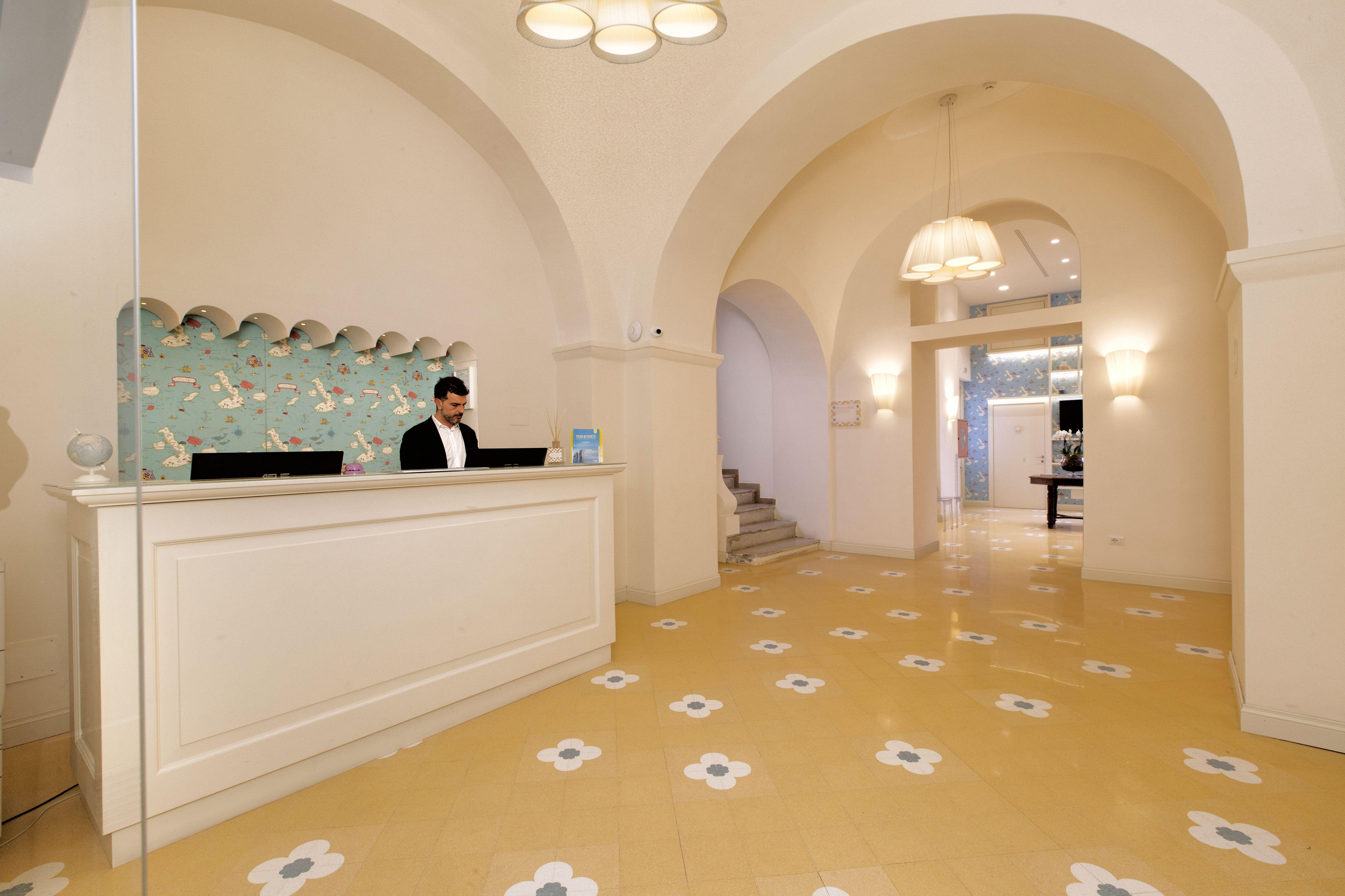 Unconventional Sorrento Coast Hotel Sant'Agnello Bagian luar foto